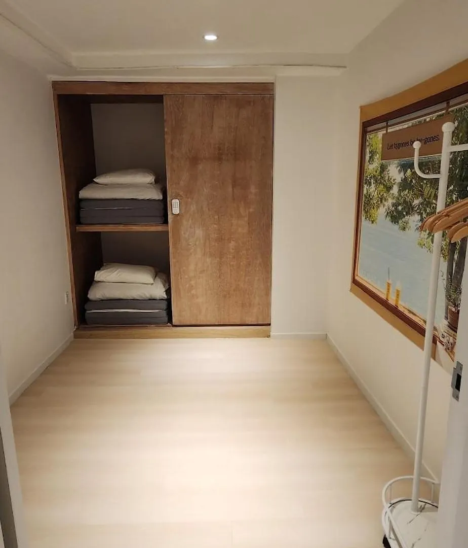 Mono House 101 Apartment Incheon Korsel